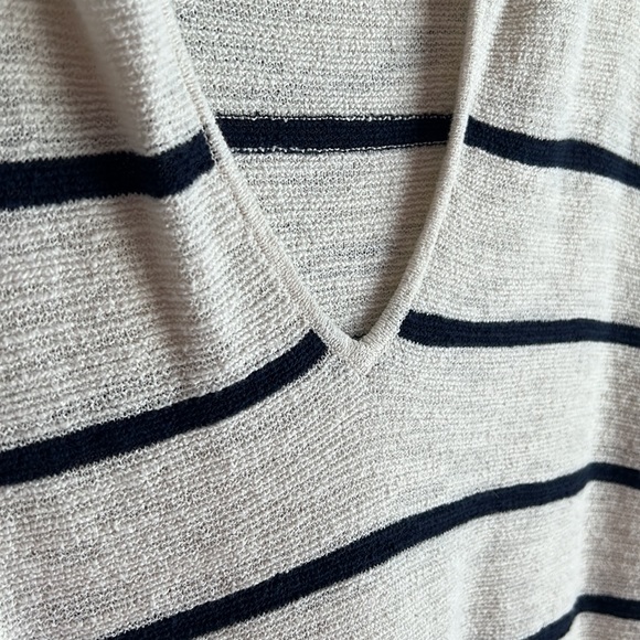 J. Jill lightweight sweater - Picture 6 of 6